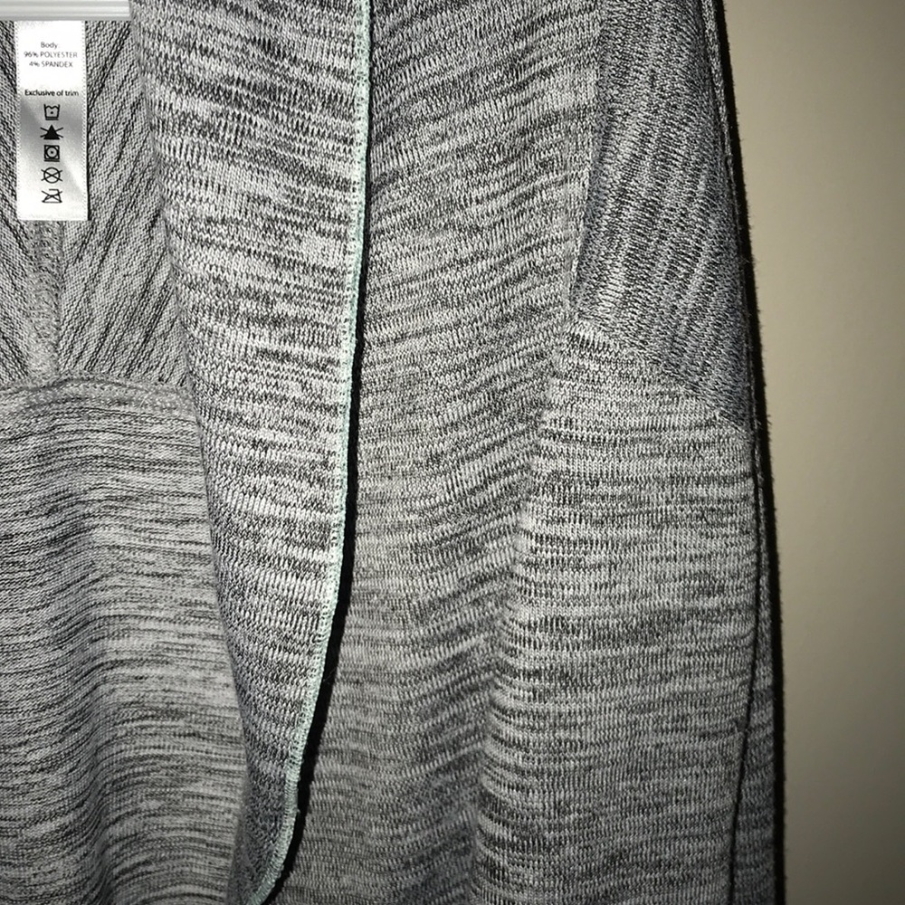 Cardigan - Picture 3 of 7